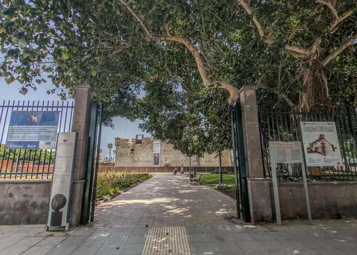 Castle Views By Canariasgetaway *